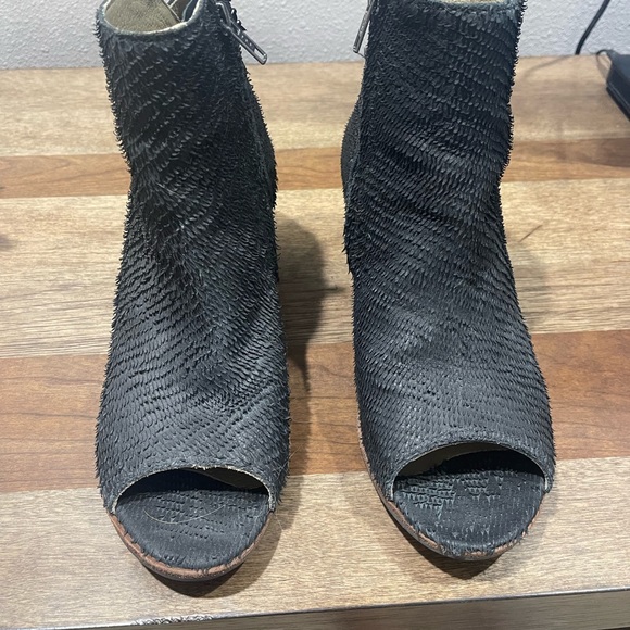 Distressed bootie - Picture 8 of 8